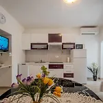 Apartamento Luna Apartments Quiet Retreat, Close To Koper, Aircon, Parking Ankaran