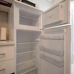 Luna Apartments Quiet Retreat, Close To Koper, Aircon, Parking
