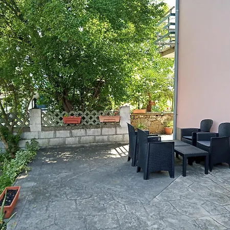 Апартаменты Luna Quiet Retreat, Close To Koper, Aircon, Parking Анкаран