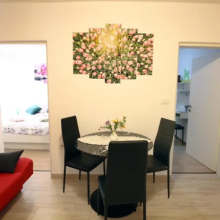 Apartment Luna