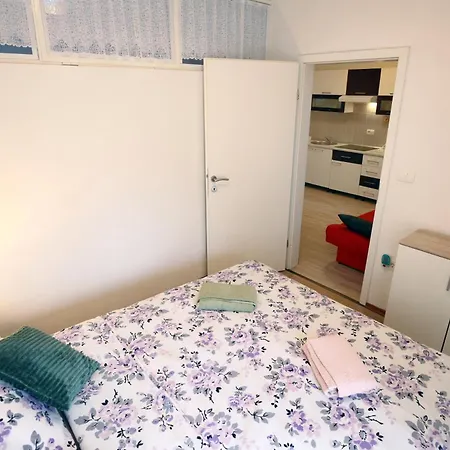 Luna Quiet Retreat, Close To Koper, Aircon, Parking Апартаменты Анкаран