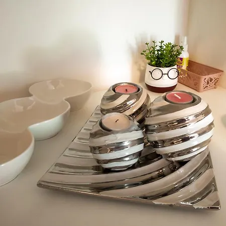 Luna Quiet Retreat, Close To Koper, Aircon, Parking * Анкаран