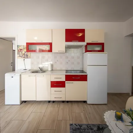 Апартаменты Luna Quiet Retreat, Close To Koper, Aircon, Parking Анкаран