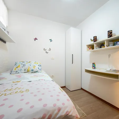 Luna Quiet Retreat, Close To Koper, Aircon, Parking Apartament *