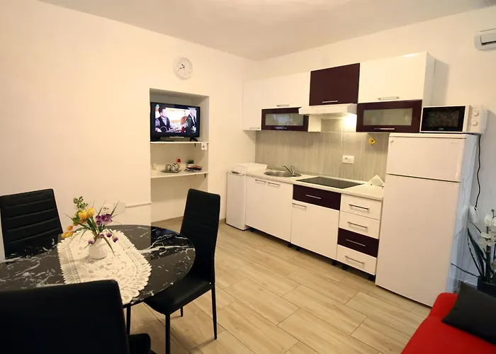 شقة Luna Quiet Retreat, Close To Koper, Aircon, Parking *