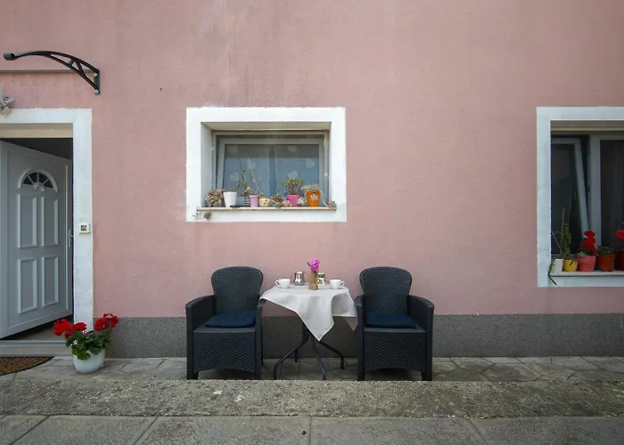 Luna Quiet Retreat, Close To Koper, Aircon, Parking شقة أنكاران